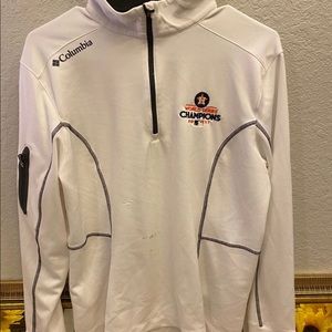 Columbia Astros women’s long sleeve shirt 
Size L